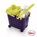 Bucket 14L with automatic push-on wheels Bucket 14L with automatic push-on wheels