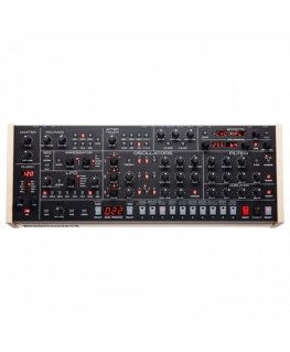 Secīgā Trigon 6 darbvirsma — polifoniskā analogā sintezators