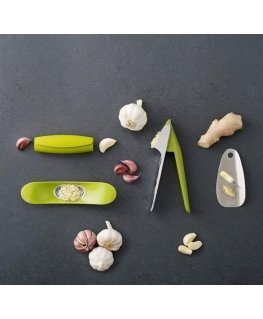 Joseph Joseph garlic chopper