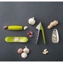 Joseph Joseph garlic chopper