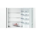 Bosch Serie 6 KIS86AFE0 fridge-freezer Built-in 266 L E