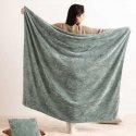 Atmosphera RYO leaf pattern blanket, 180 x 230 cm