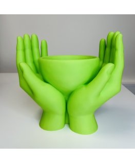 “Care” Vase – Green Harmony in the Embrace of Hands