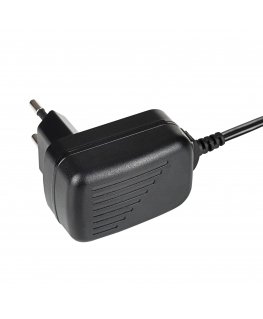 Akyga AK-TB-09 toiteadapter ja vaheldi Hoonesisene 5 W Must