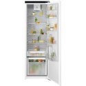 Electrolux ERD6DE18C холодильник Встроенный 310 L E Белый
