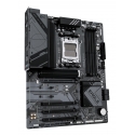 GIGABYTE B650 EAGLE motherboard