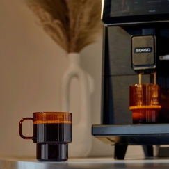 Vagotuotas latte stiklas su rankena CHiATO, 260 ml – Rudas