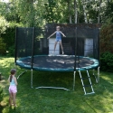 Trampoline with enclosure and green pad D304cm